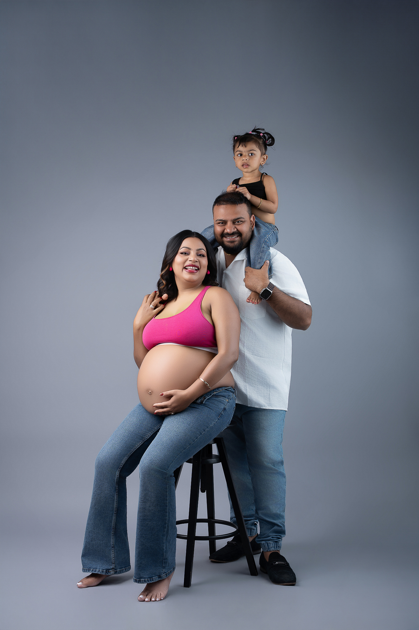 Maternity photography sample by Eraya Studios